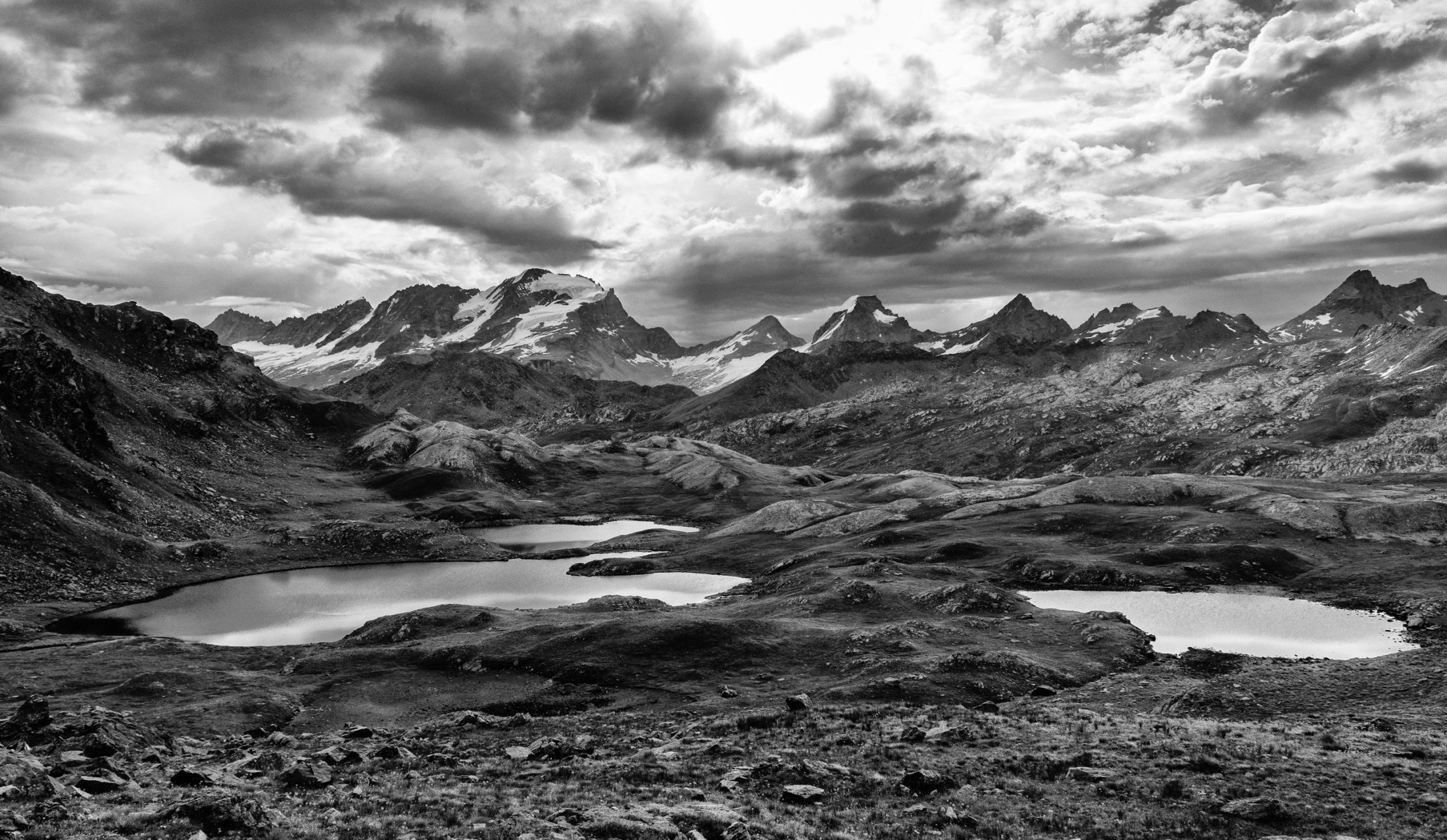 Gran Pradiso seen from Ridge above Lago Rossett