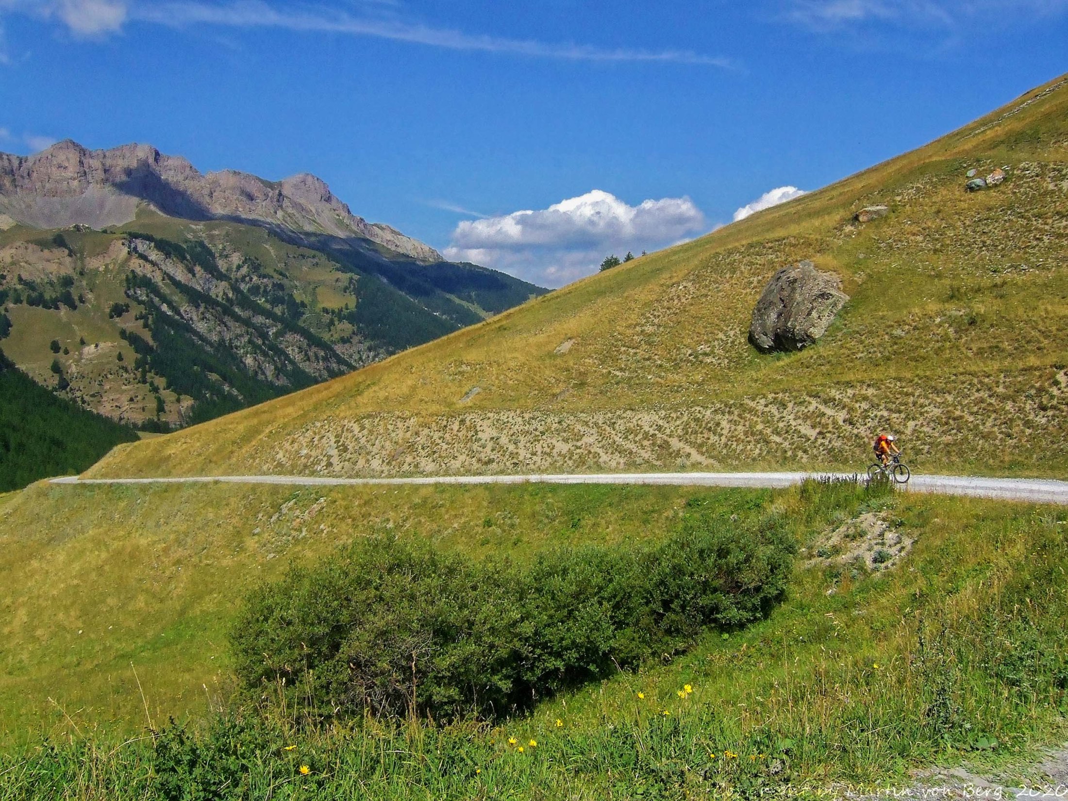 Auffahrt hinter Saint-Veran