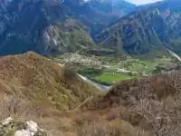 Im Tal liegt Venzone